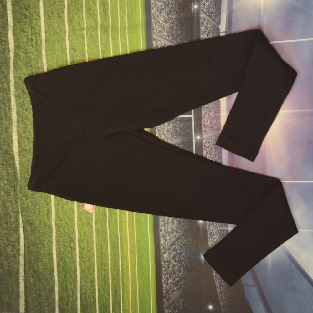 LYSSE - black leggings size XS
